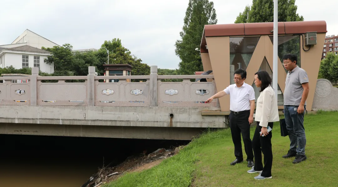 省生態(tài)環(huán)境廳“四不兩直”調(diào)研汛期水質(zhì)保障工作